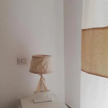 בית הארחה Domo House 3*