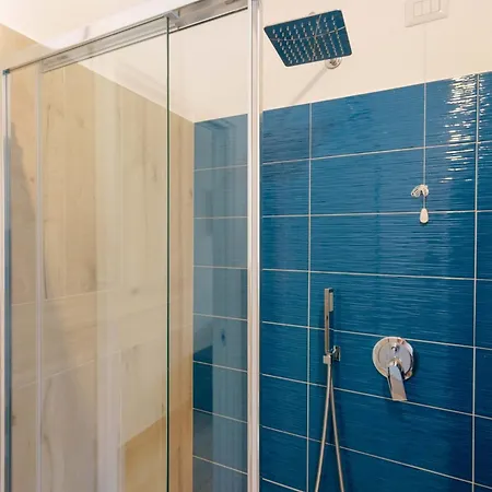 Pensión Domo House 3*