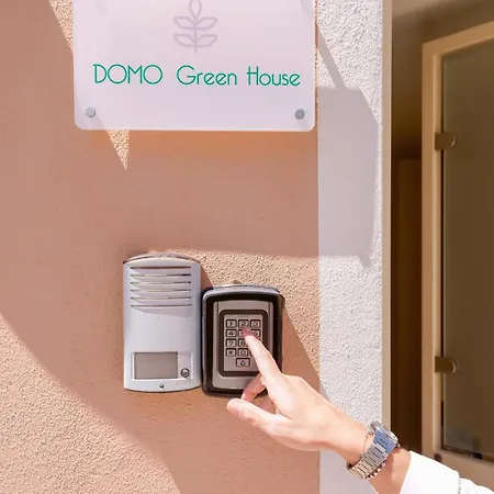 Domo House Guest house *